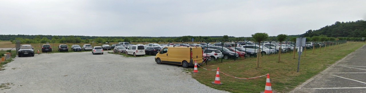 Zdjęcie Oficjalny parking przy lotnisku Zielona Góra | Babimost